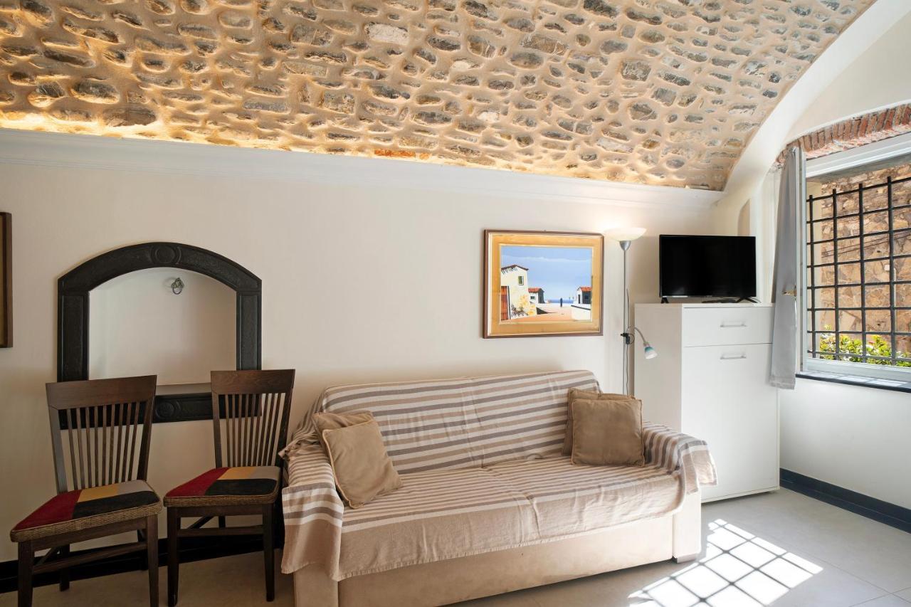 La Credenza, Borgo Dei Pescatori Apartment Cervo Luaran gambar